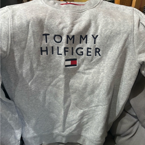 Tommy Hilfiger crewneck - Picture 1 of 2